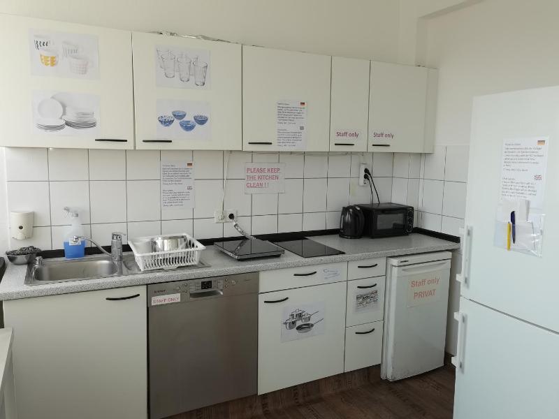 Bed in 8-Bed Dormitory Room image 2