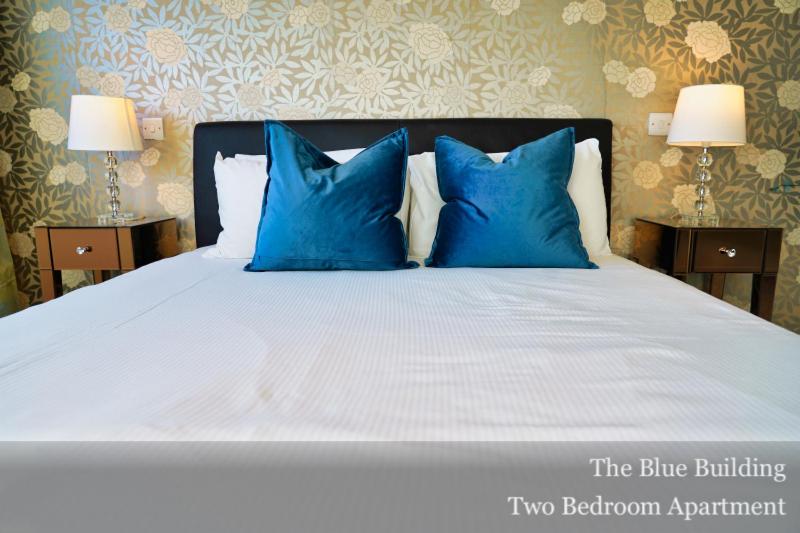Gunwharf Quays Apartments - image 41