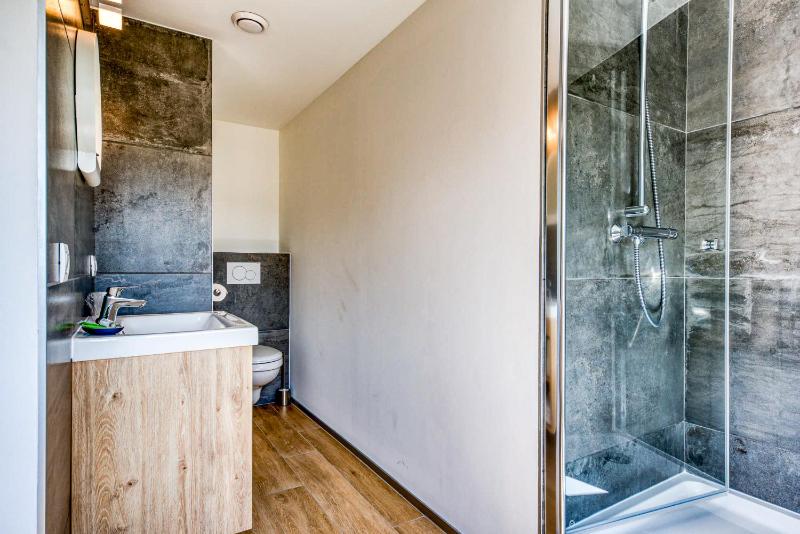 Double or Twin Room with Lake View image 1