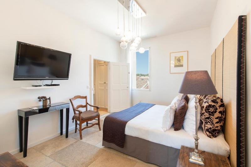 Double Room image 3