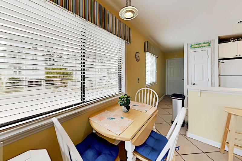 One-Bedroom Apartment image 2