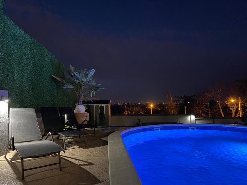 Two-Bedroom Villa image 2