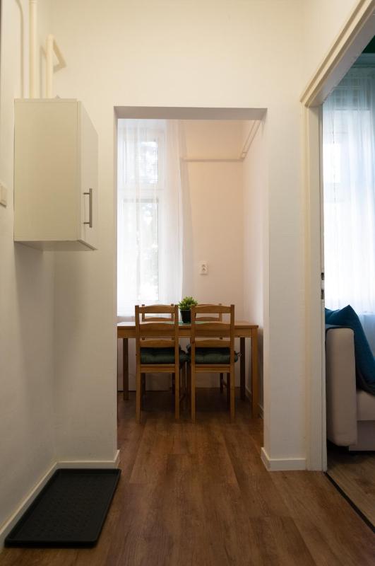One-Bedroom Apartment image 3