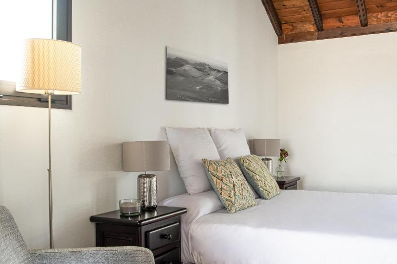 Standard Double Room image 4