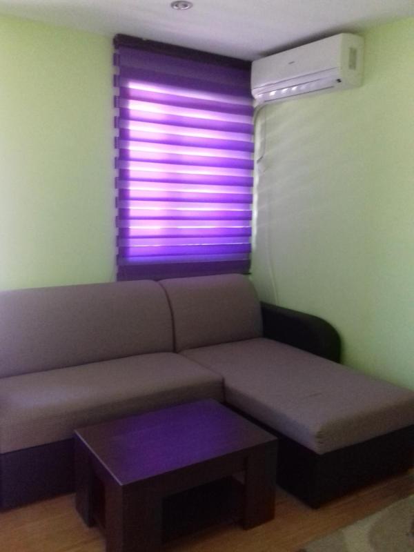 Family Room image 2