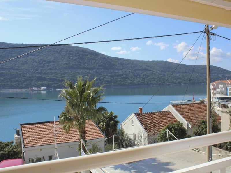Double Room with Sea View image 1