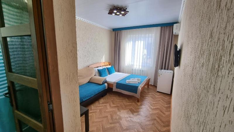 Basic Triple Room image 3