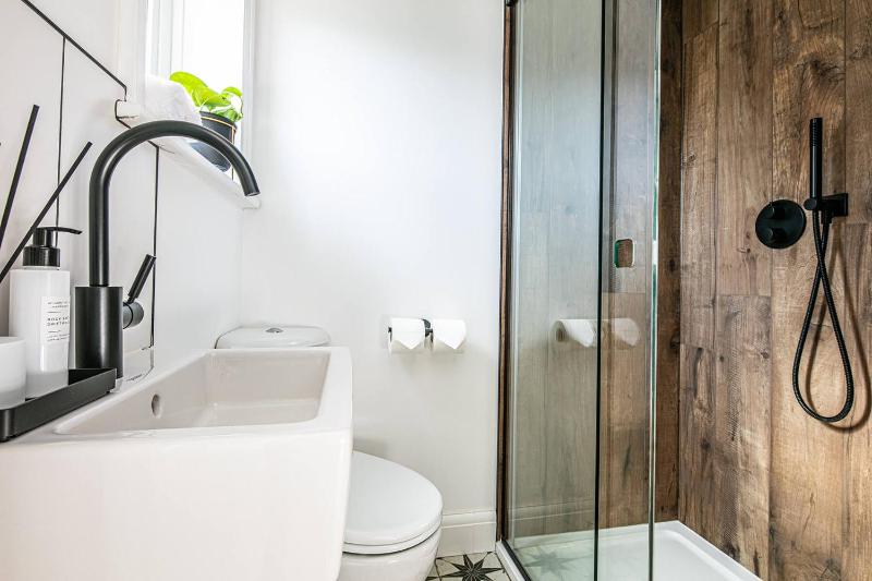 The Belmont Apart Hotel - Harrogate Stays with FREE PARKING - image 42