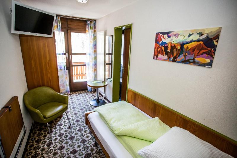 Single Room with Balcony image 4