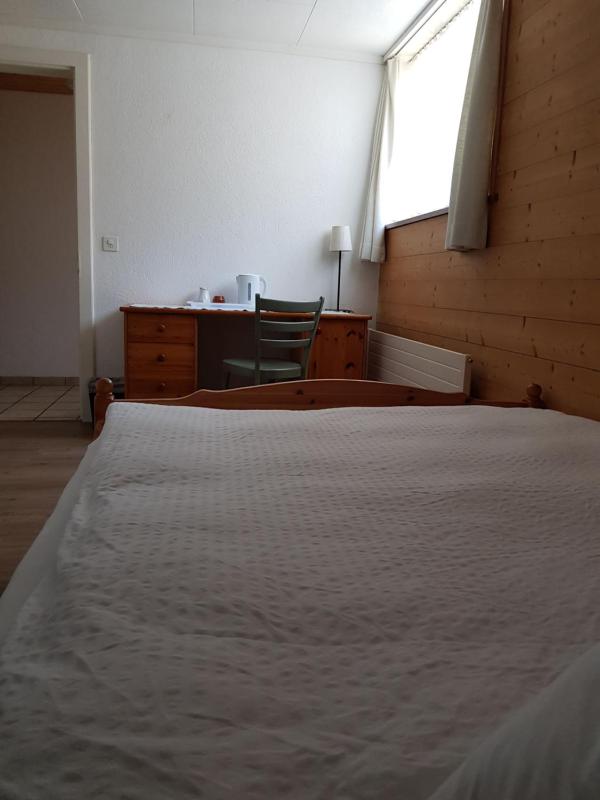 Single Room image 3