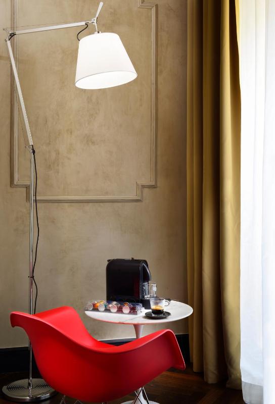 Junior Suite (2 Adults) image 3