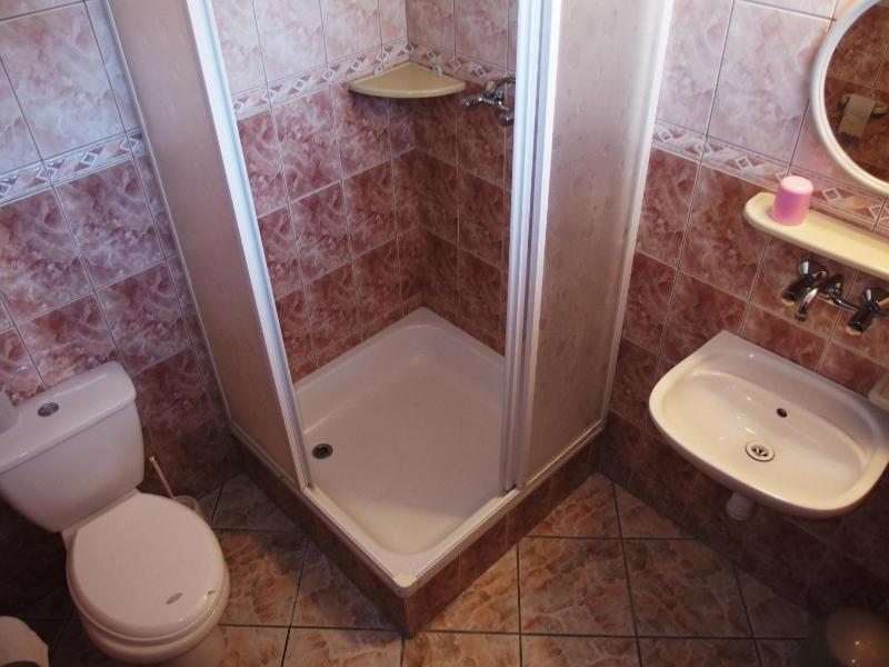 Single Room with Private Bathroom image 3