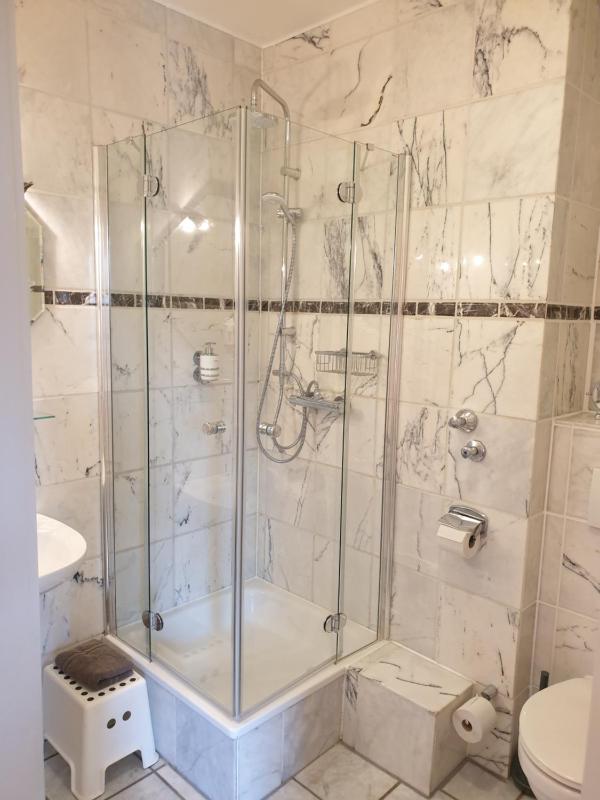 Double Room with Balcony image 4