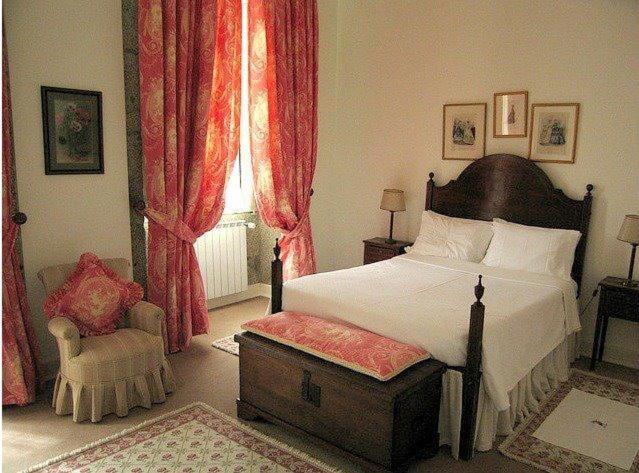 Deluxe Room image 1