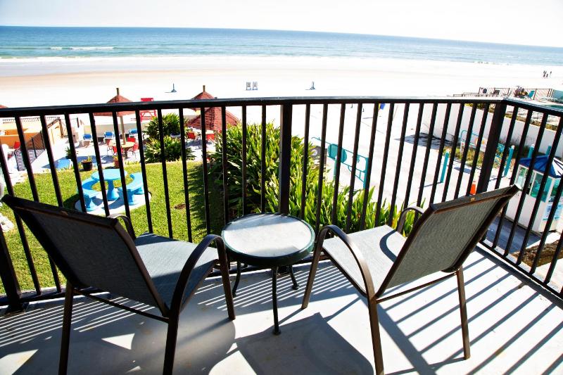 Daytona Dream Inn By AmeriVu - image 25