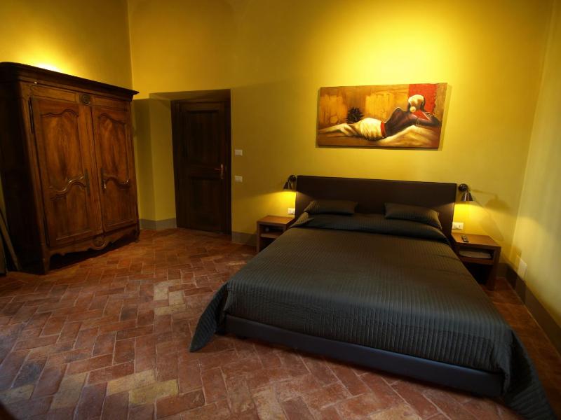 Superior Double Room image 1