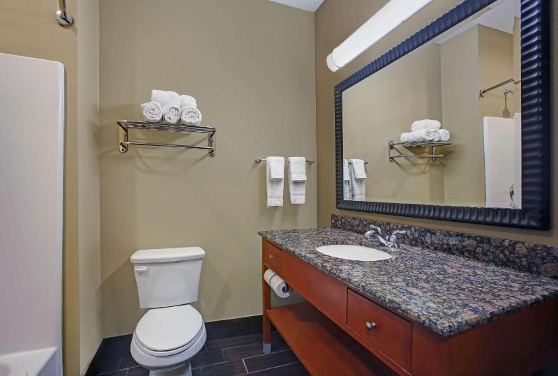King Room - Non-Smoking image 2