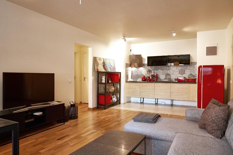 Baratero Club Apartments Private Parking EV points - image 2