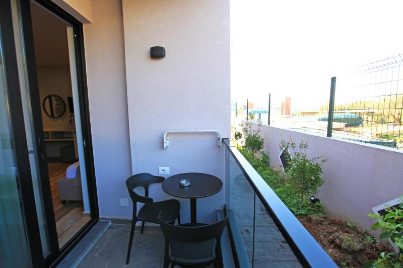 Quadruple Room image 2