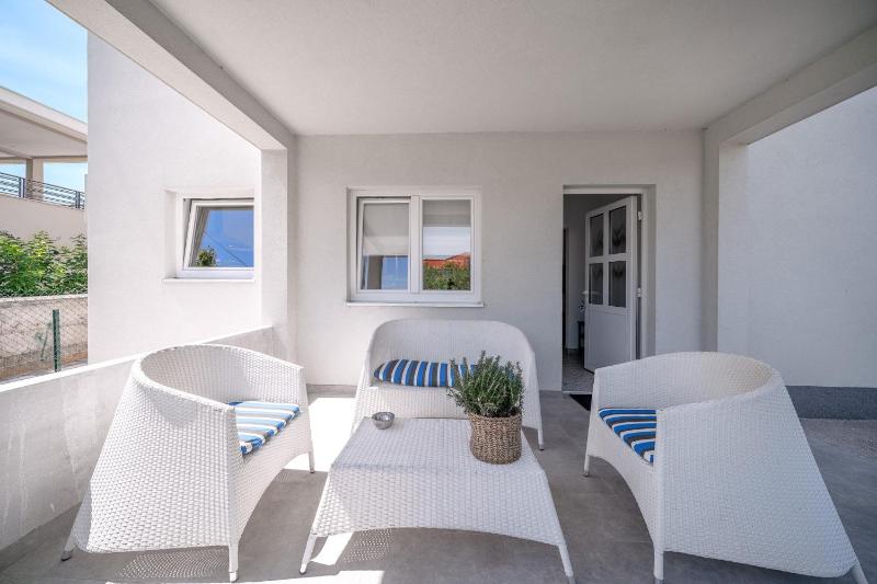 Good Vibration Apartments - image 11