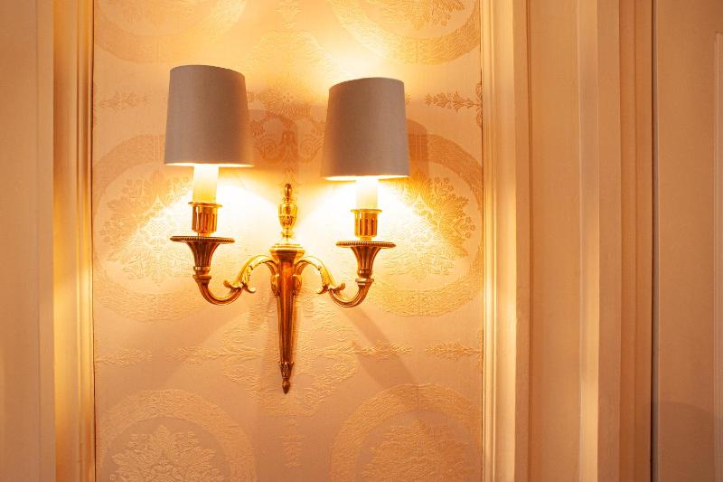 Deluxe Queen Room image 4