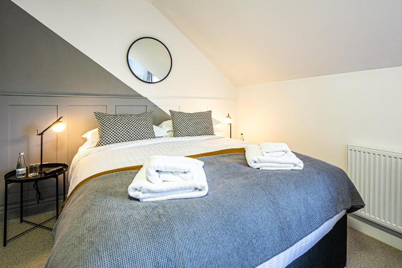 The Belmont Apart Hotel - Harrogate Stays with FREE PARKING - image 47