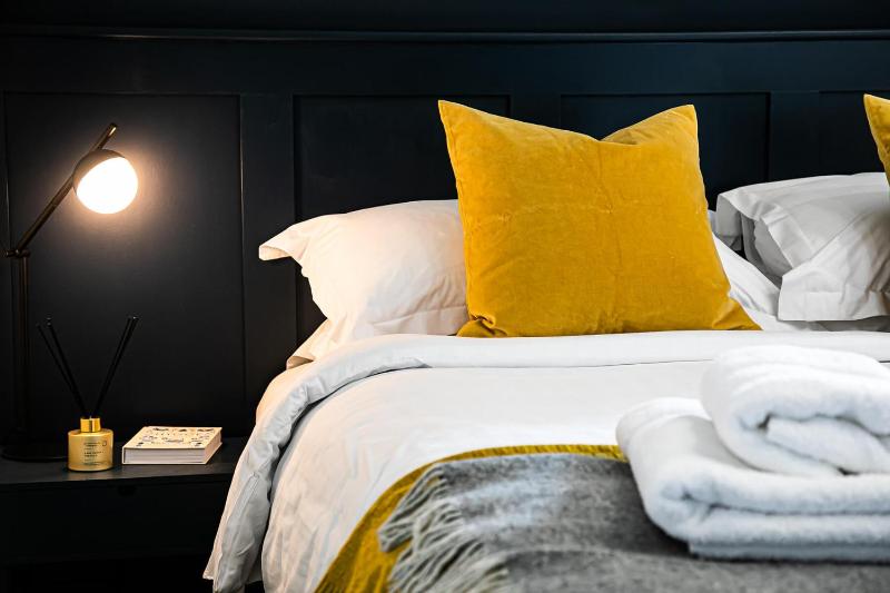 The Belmont Apart Hotel - Harrogate Stays with FREE PARKING - image 4