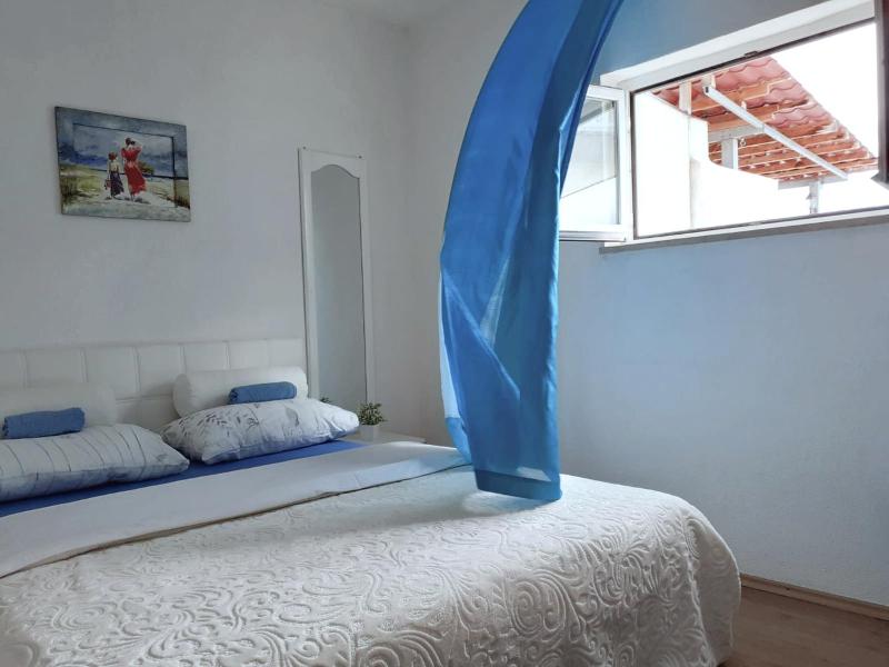 Apartmani Leženić Dada Images