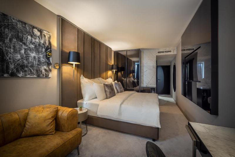 Grand Hotel Adriatic - image 11