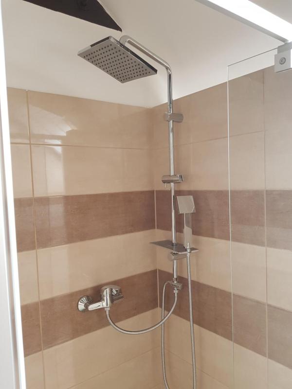 Small Double or Twin Room image 3