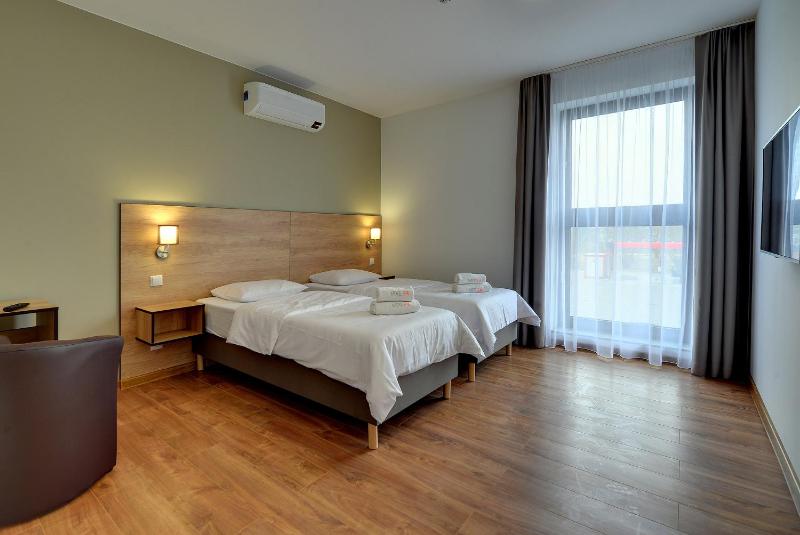 Triple Room with Bathroom image 4