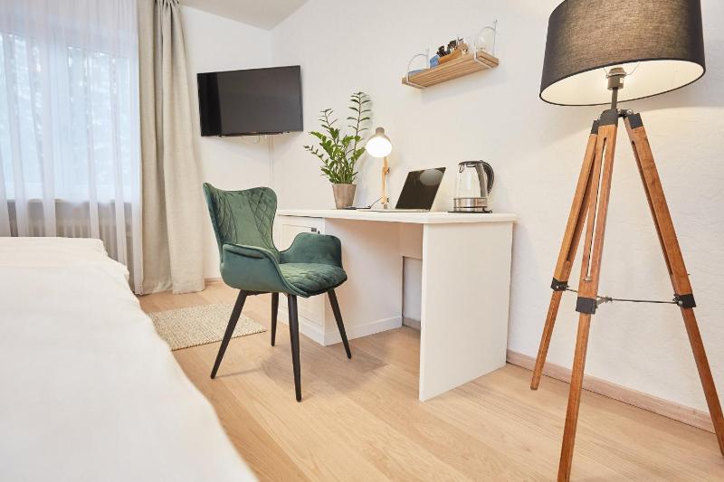 Standard Double Room image 2