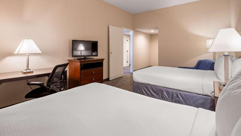 Best Western Tampa - image 13