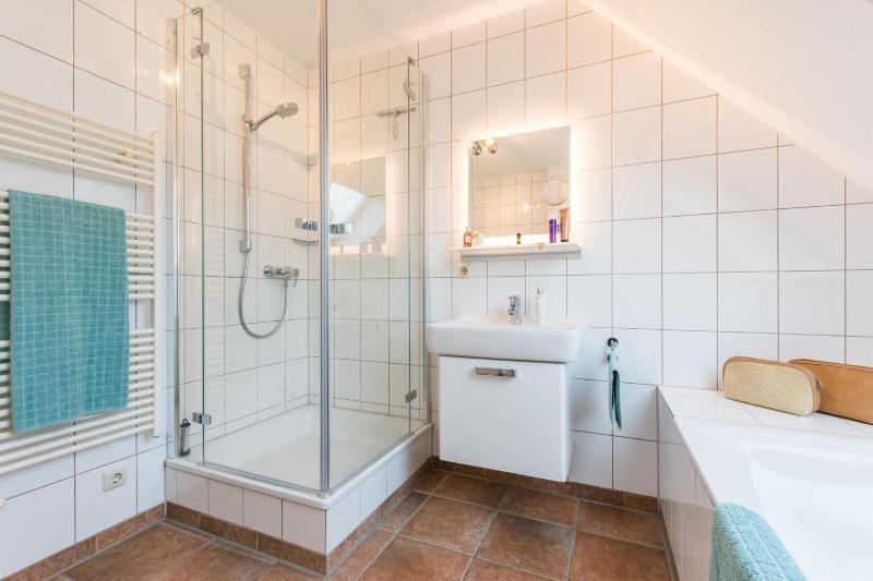 Raemel Haus _Sterntaucher_ - image 22