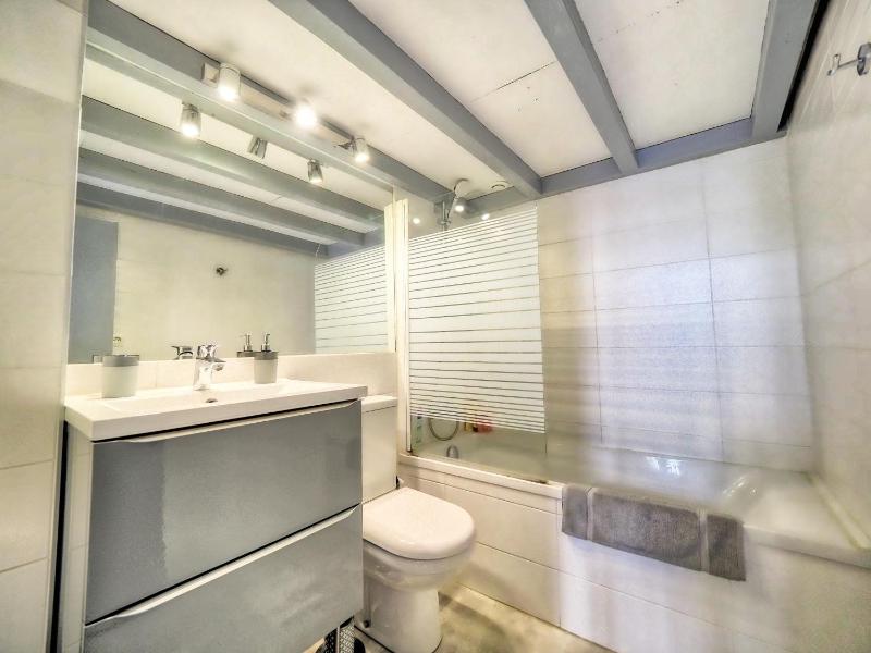 Studio Apartment image 4
