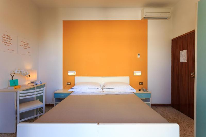 Mini Hotel - image 39