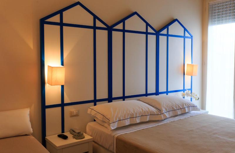 Mini Hotel - image 13