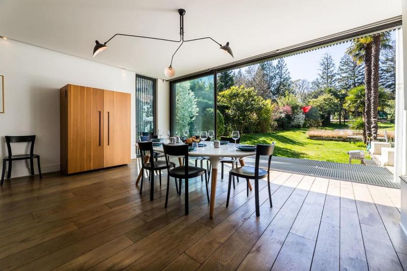 JOY Architect's villa with heated swimming pool and garden in Biarritz - image 31