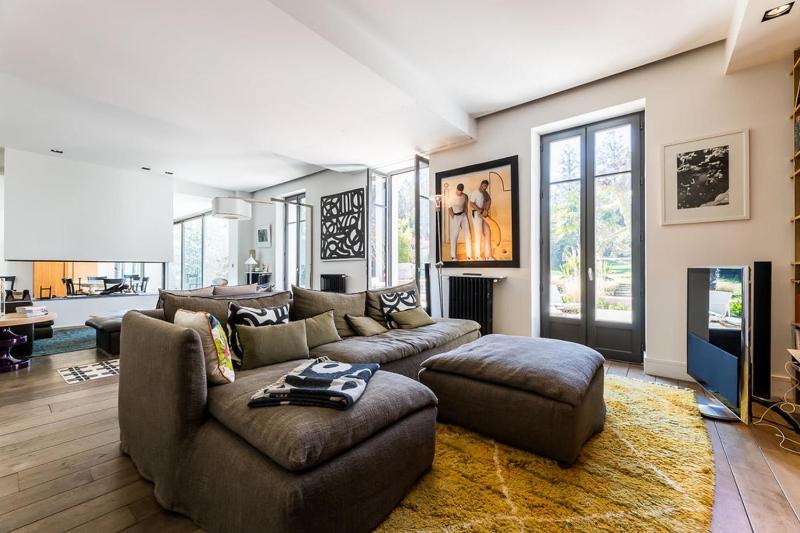 JOY Architect's villa with heated swimming pool and garden in Biarritz - image 7