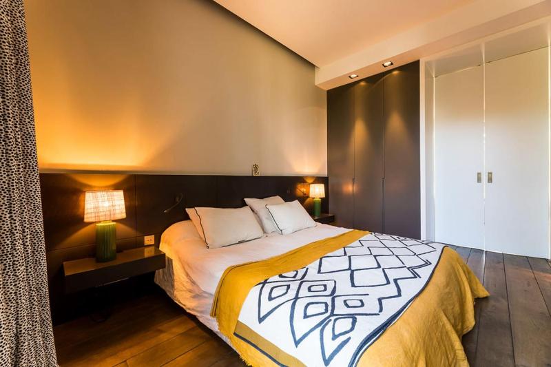 JOY Architect's villa with heated swimming pool and garden in Biarritz - image 21