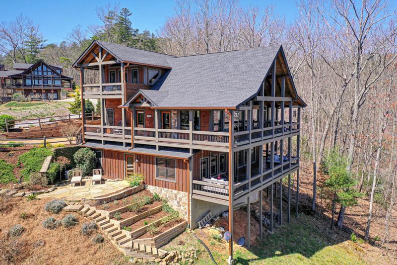 The Nest - Long Range Mountain Views | Large Decks on Each Level | Pool Table | Ping Pong - image 1