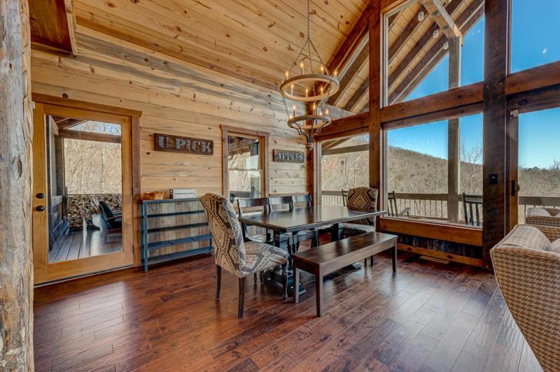 The Nest - Long Range Mountain Views | Large Decks on Each Level | Pool Table | Ping Pong - image 41
