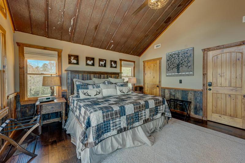The Nest - Long Range Mountain Views | Large Decks on Each Level | Pool Table | Ping Pong - image 35