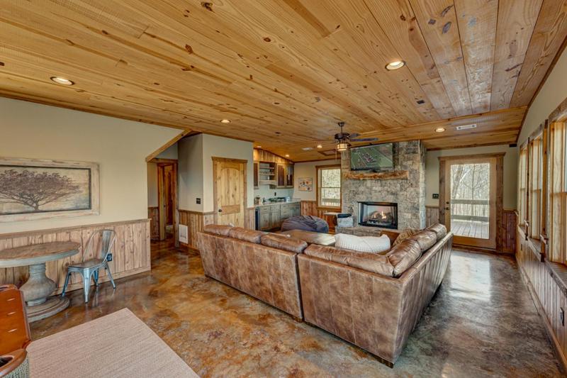 The Nest - Long Range Mountain Views | Large Decks on Each Level | Pool Table | Ping Pong - image 29