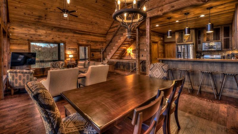 The Nest - Long Range Mountain Views | Large Decks on Each Level | Pool Table | Ping Pong - image 8
