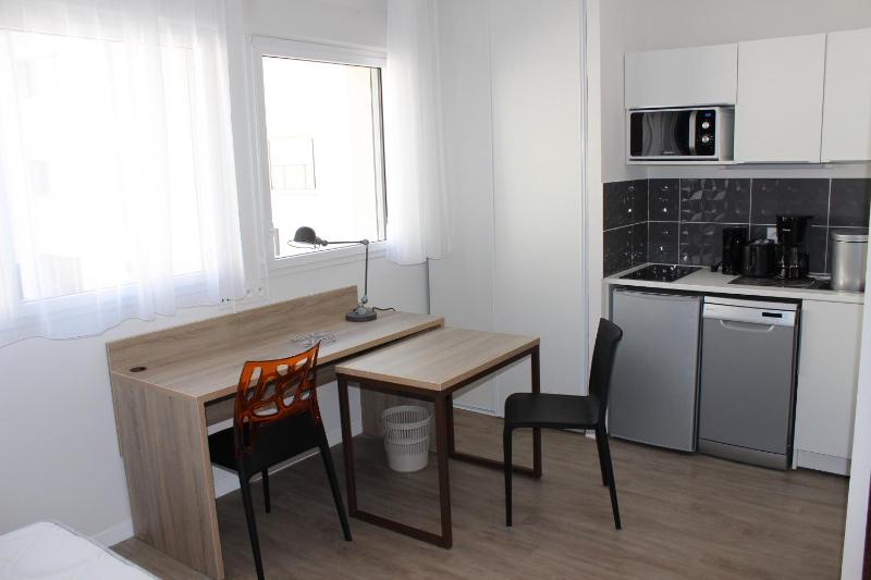 Appart-Hotel Mer & Golf City Ile de Nantes - image 47