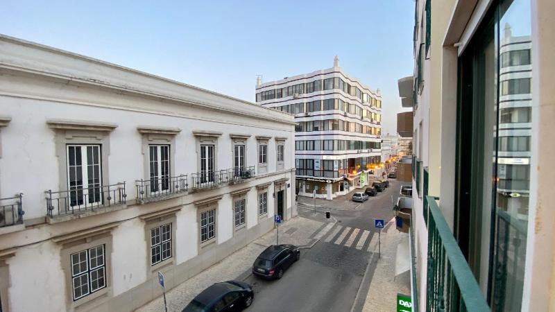 Downtown - Central - 6 Pax - Faro - image 20