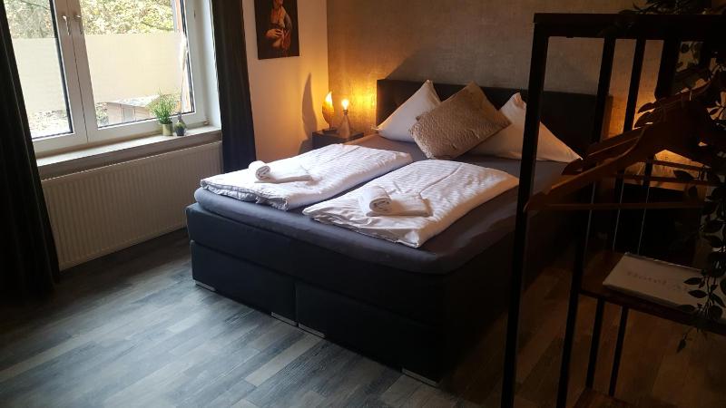Double Room image 2