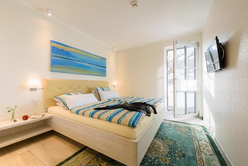 Apartment with Balcony image 3