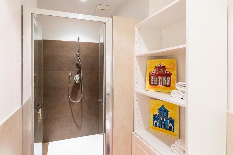 Double Room with Private Bathroom image 4